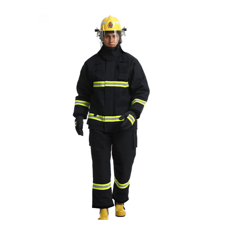 14 Brandskyddsdräkter